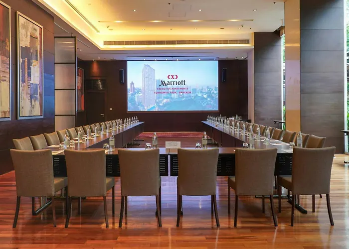 Hotel Marriott Executive Sukhumvit Park,
