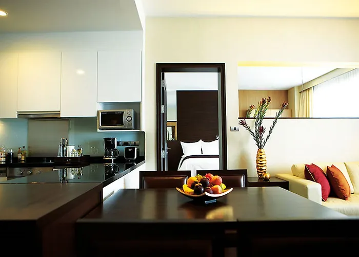 Marriott Executive Sukhumvit Park, 5*